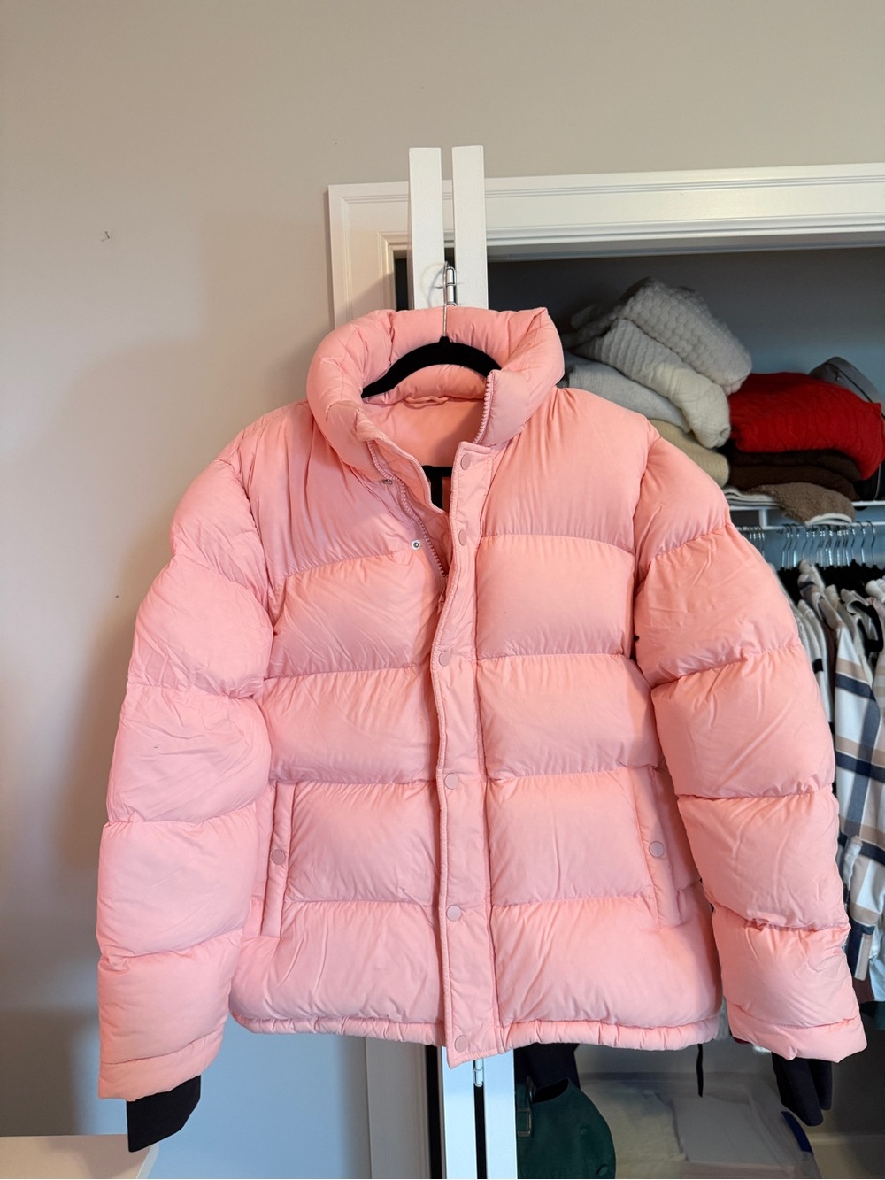 Aritzia Super Puff Pink Size medium